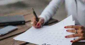 Les essentiels des démarches administratives à effectuer lors d’un déménagement